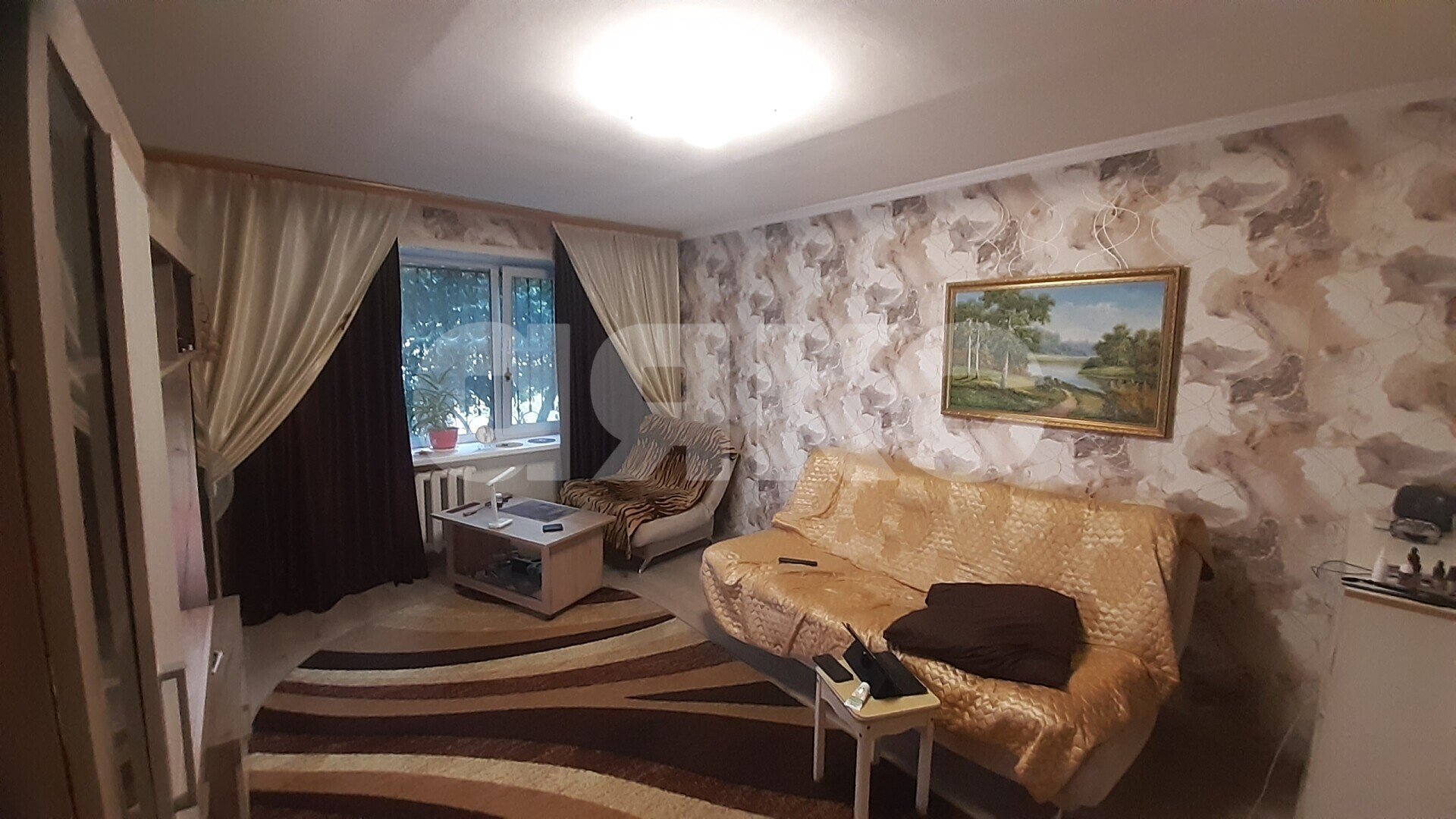 Фото №1: 2-комнатная квартира 50&nbsp;м², 1/5&nbsp;эт. - Горячий Ключ, мкр. Администрация, ул. Ленина, 217
