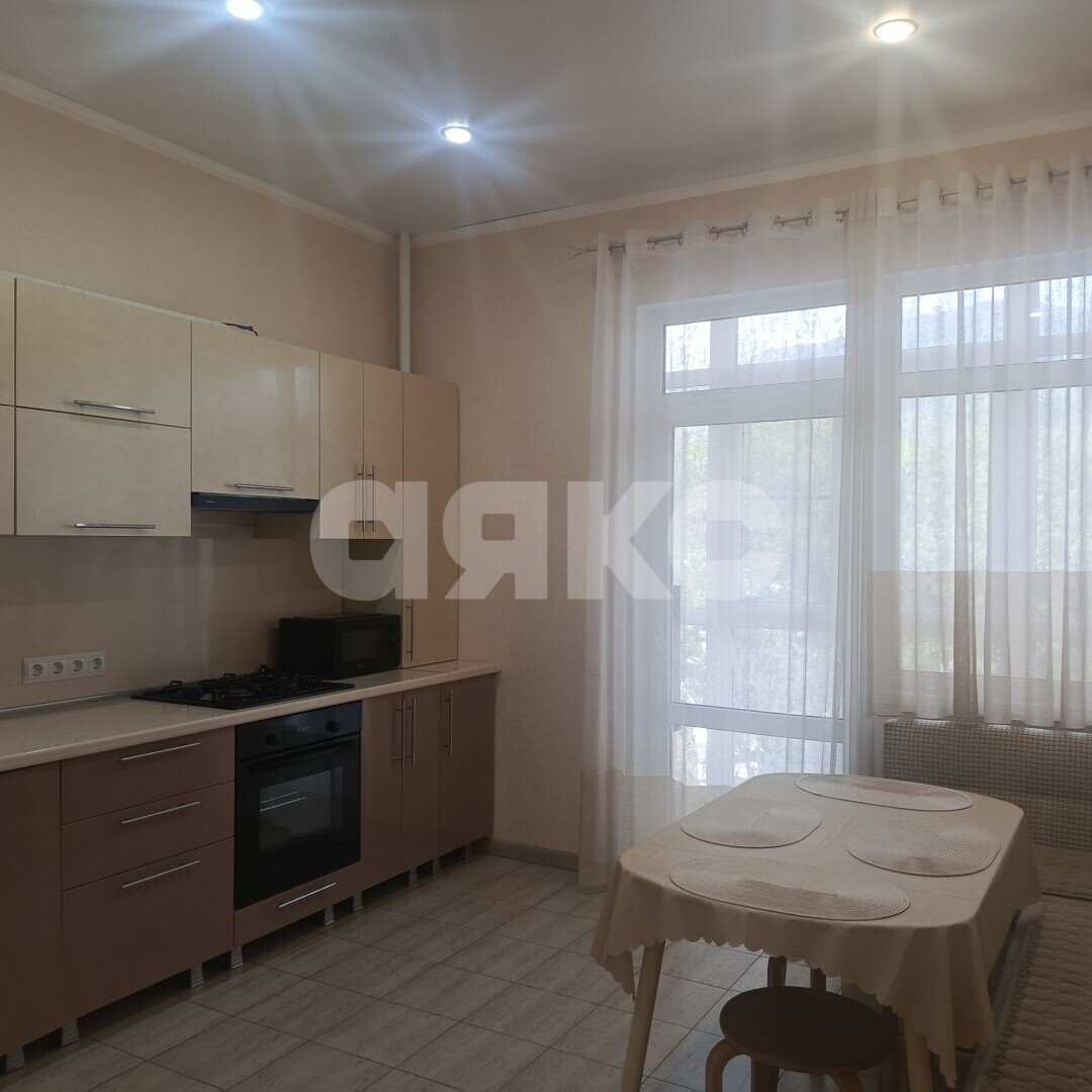 Фото №6: 1-комнатная квартира 43&nbsp;м², 3/9&nbsp;эт. - Геленджик, мкр. Южный, ул. Прасковеевская, 21