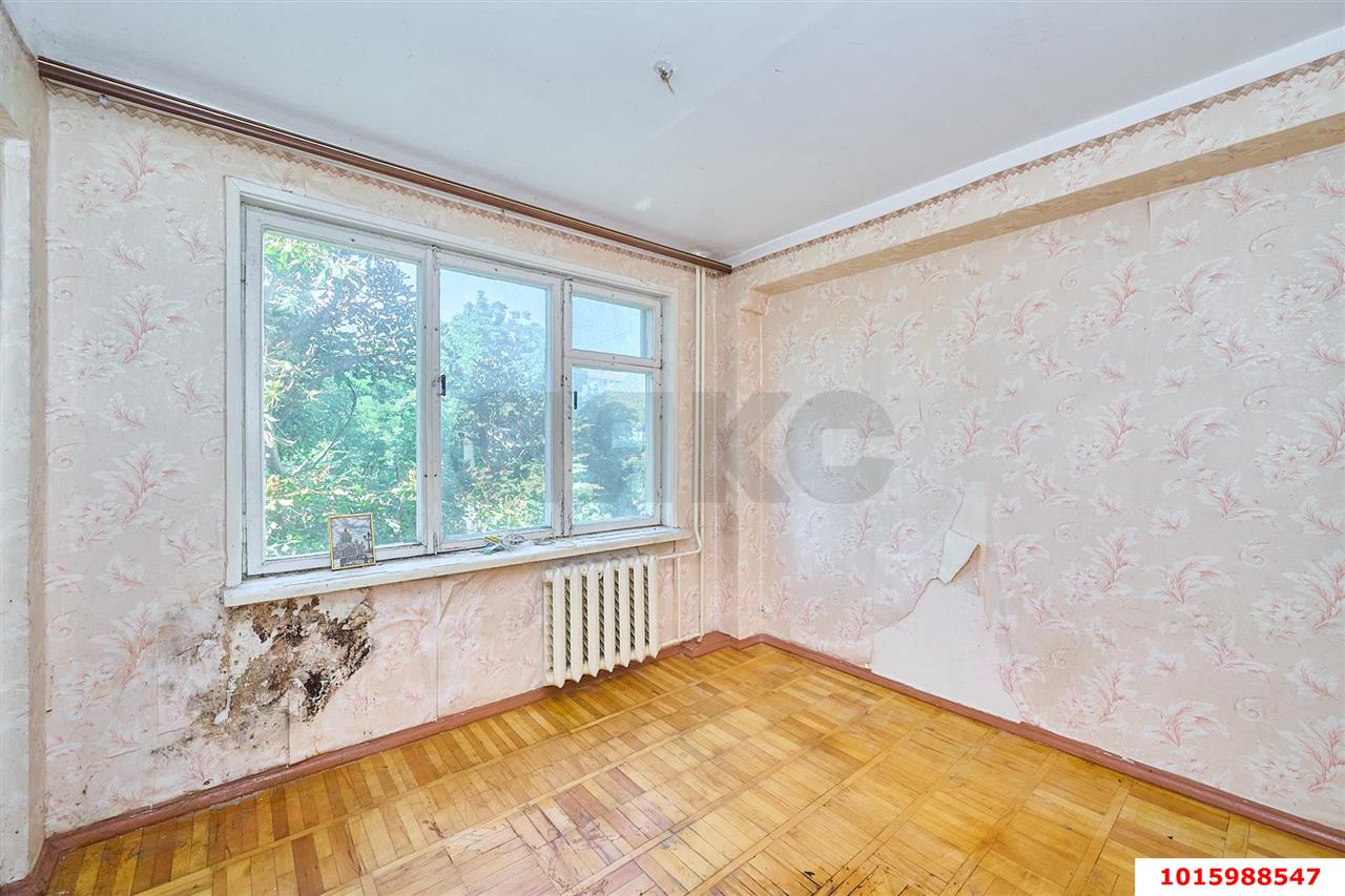 Фото №1: 3-комнатная квартира 50&nbsp;м², 3/5&nbsp;эт. - Краснодар, Прикубанский внутригородской округ, мкр. Фестивальный, ул. Атарбекова, 21