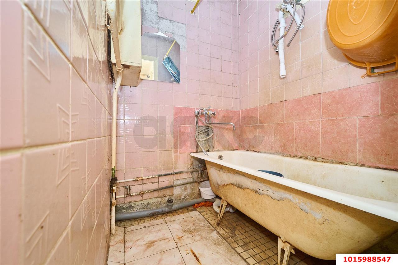Фото №11: 3-комнатная квартира 50&nbsp;м², 3/5&nbsp;эт. - Краснодар, Прикубанский внутригородской округ, мкр. Фестивальный, ул. Атарбекова, 21