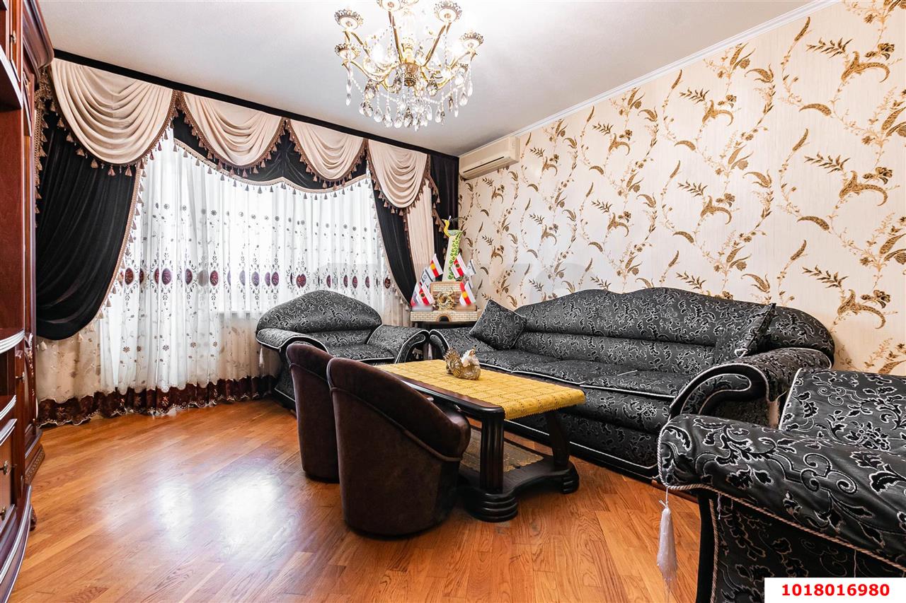 Фото №5: 3-комнатная квартира 100&nbsp;м², 5/10&nbsp;эт. - Краснодар, Прикубанский внутригородской округ, мкр. Фестивальный, ул. Воровского, 180