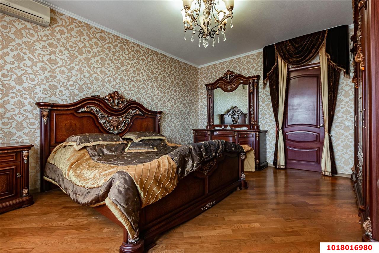 Фото №13: 3-комнатная квартира 100&nbsp;м², 5/10&nbsp;эт. - Краснодар, Прикубанский внутригородской округ, мкр. Фестивальный, ул. Воровского, 180