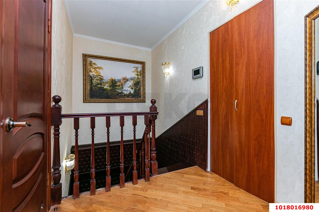 Фото №9: 3-комнатная квартира 100&nbsp;м², 5/10&nbsp;эт. - Краснодар, Прикубанский внутригородской округ, мкр. Фестивальный, ул. Воровского, 180