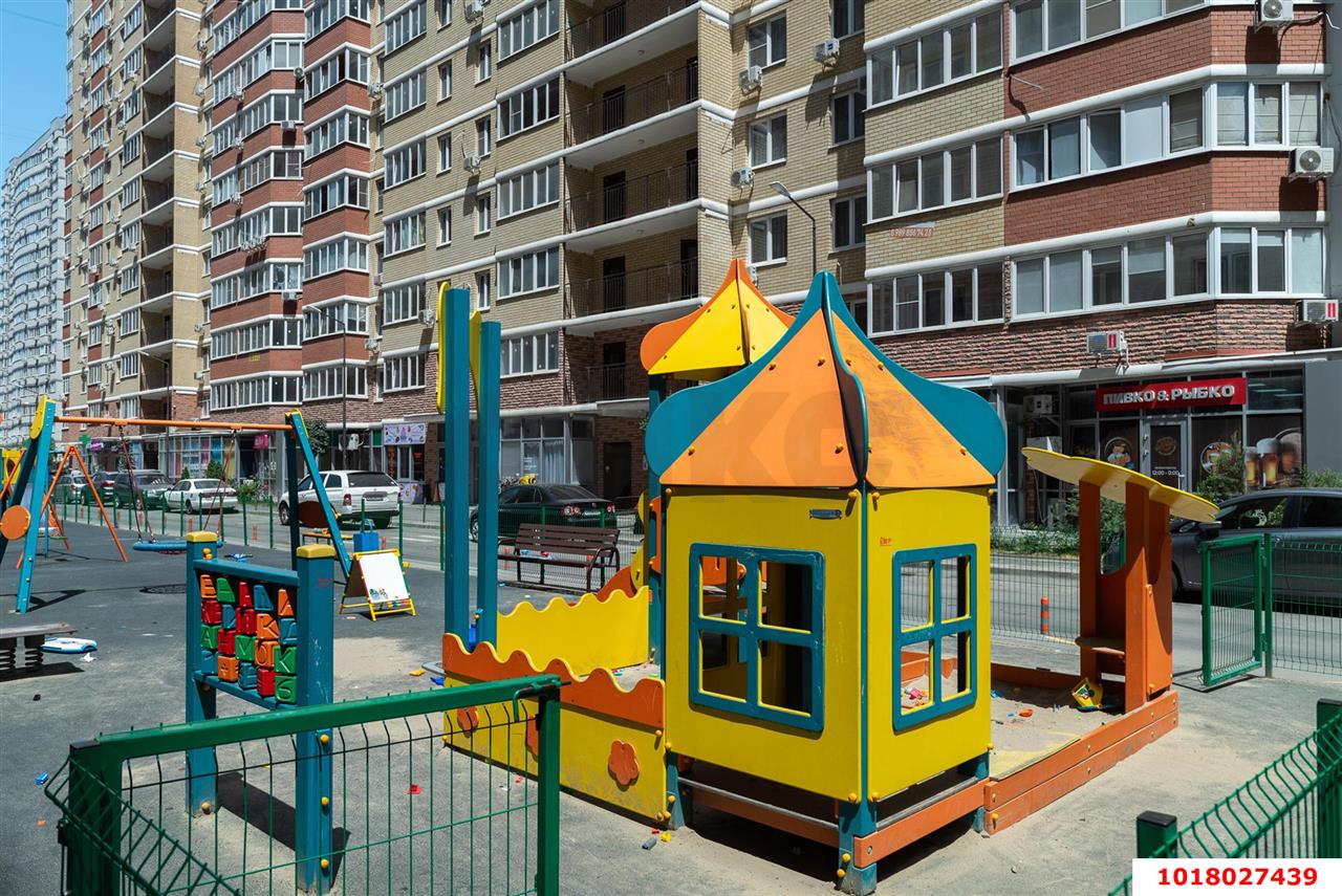 Фото №18: 2-комнатная квартира 65&nbsp;м², 4/24&nbsp;эт. - Краснодар, Прикубанский внутригородской округ, имени Петра Метальникова, мкр. ЖК Времена Года 3, ул. Цезаря Куникова, 24к3