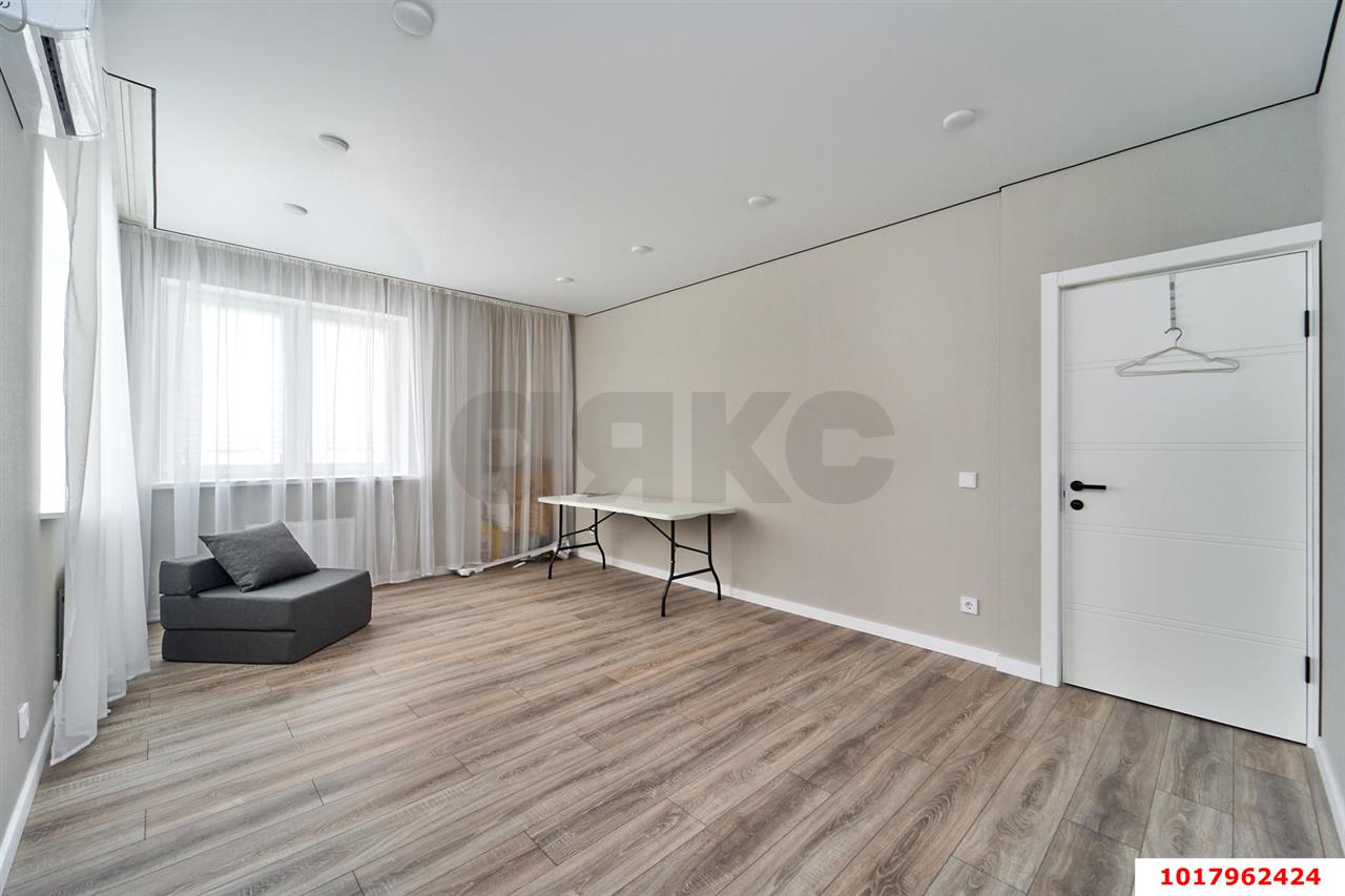 Фото №10: 1-комнатная квартира 43&nbsp;м², 5/16&nbsp;эт. - Краснодар, Прикубанский внутригородской округ, мкр. 2-я Площадка, ул. Ветеранов, 85