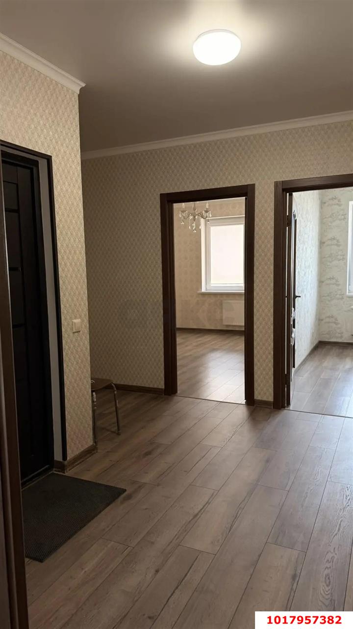 Фото №11: 2-комнатная квартира 58&nbsp;м², 11/11&nbsp;эт. - Краснодар, Прикубанский внутригородской округ, Славянский, мкр. Светлоград, ул. Красных Партизан, 1/4к4