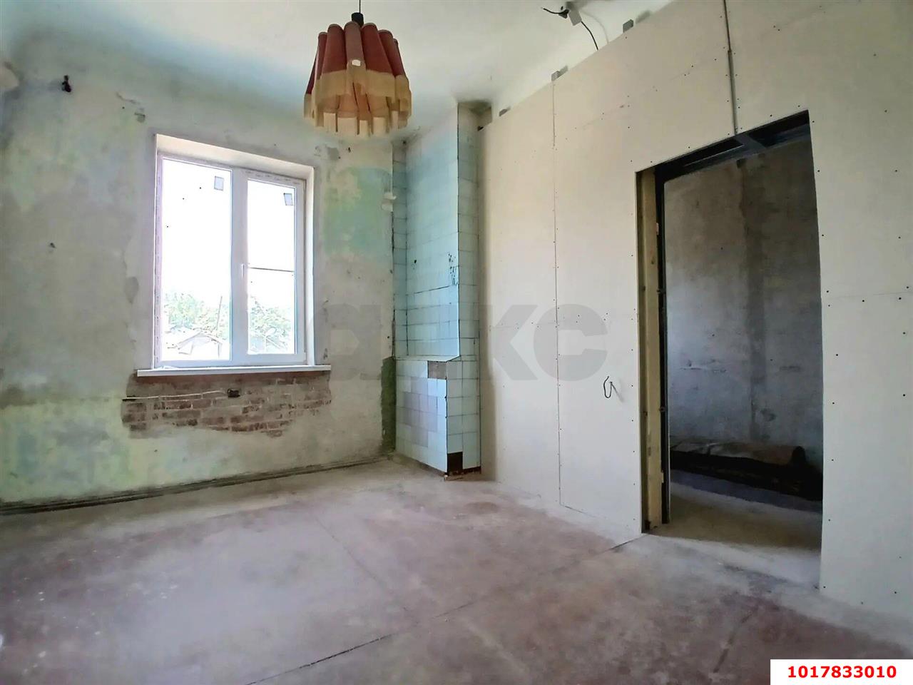 Фото №1: 1-комнатная квартира 30&nbsp;м², 2/2&nbsp;эт. - Краснодар, Центральный внутригородской округ, мкр. Центральный, ул. Леваневского, 35