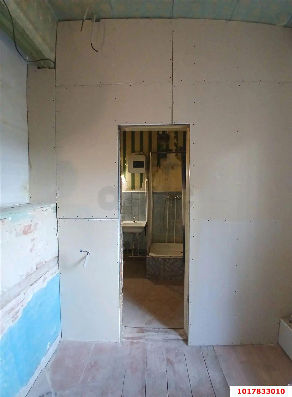 Фото №4: 1-комнатная квартира 30&nbsp;м², 2/2&nbsp;эт. - Краснодар, Центральный внутригородской округ, мкр. Центральный, ул. Леваневского, 35