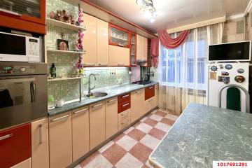 Фото №1: 4-комнатная квартира 77 м², 5/9 эт. - Краснодар, мкр. Комсомольский, ул. Симферопольская, 30/1