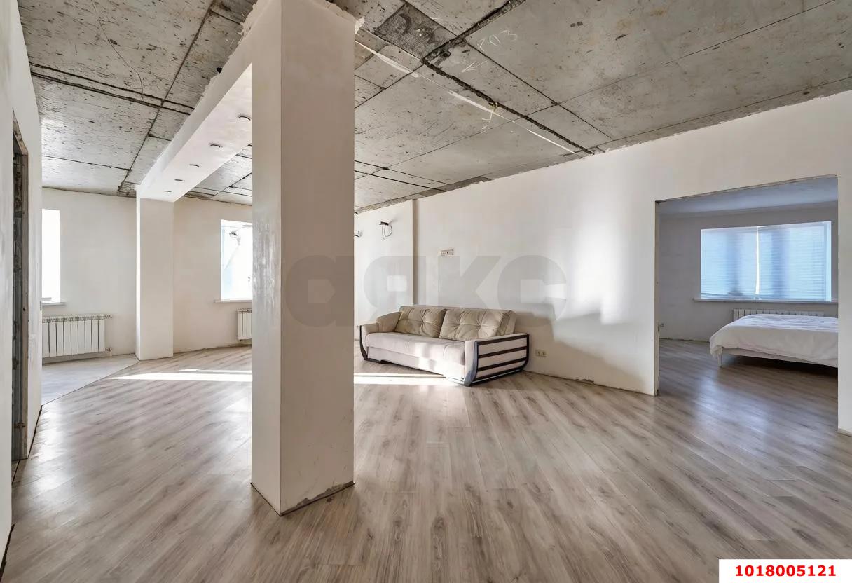 Фото №1: 3-комнатная квартира 110&nbsp;м², 10/23&nbsp;эт. - Краснодар, Западный внутригородской округ, мкр. Центральный, ул. Кубанская набережная, 31/1