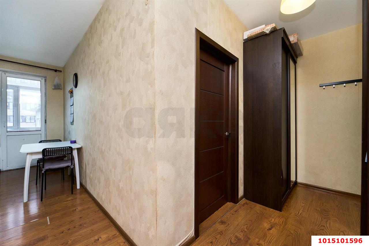 Фото №9: 1-комнатная квартира 35&nbsp;м², 3/6&nbsp;эт. - Краснодар, мкр. Прикубанский внутригородской округ, ул. Тепличная, 100