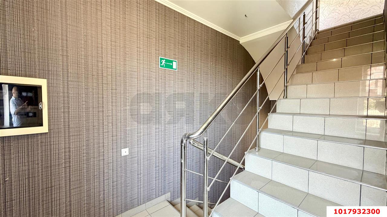 Фото №3: Офисное помещение 336&nbsp;м², 1/4&nbsp;эт. - Краснодар, Западный внутригородской округ, мкр. Фестивальный, ул. Красных Партизан, 144/1