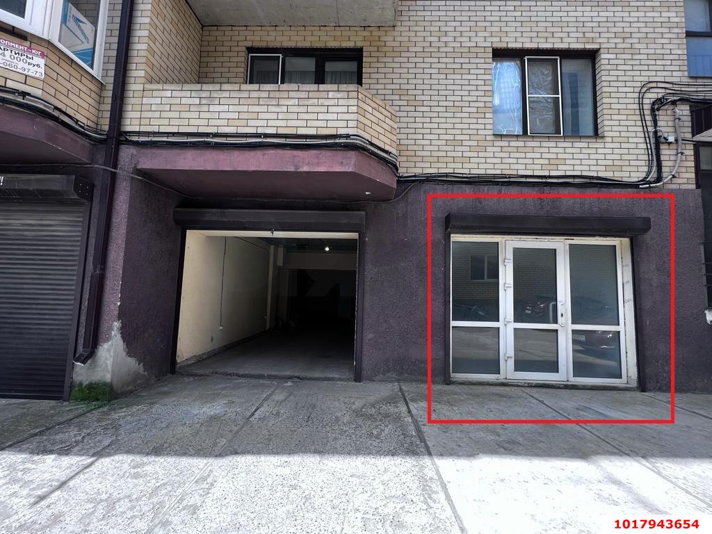 Фото №1: Торговое помещение 38&nbsp;м², 1/5&nbsp;эт. - Краснодар, Прикубанский внутригородской округ, Калинино, мкр. Завод Радиоизмерительных Приборов, пер. Гаражный, 12/4