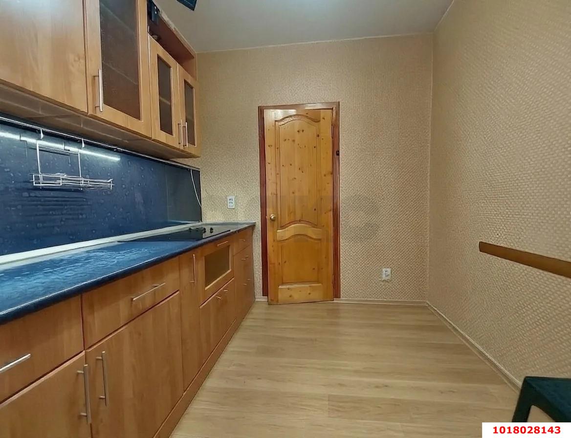 Фото №5: 1-комнатная квартира 40&nbsp;м², 1/2&nbsp;эт. - Краснодар, Центральный внутригородской округ, мкр. Черёмушки, ул. Айвазовского, 84