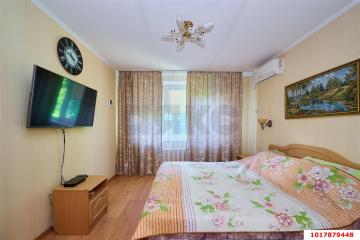 Фото №1: 3-комнатная квартира 65&nbsp;м², 2/5&nbsp;эт. - Белозёрный, мкр. Прикубанский внутригородской округ, 15