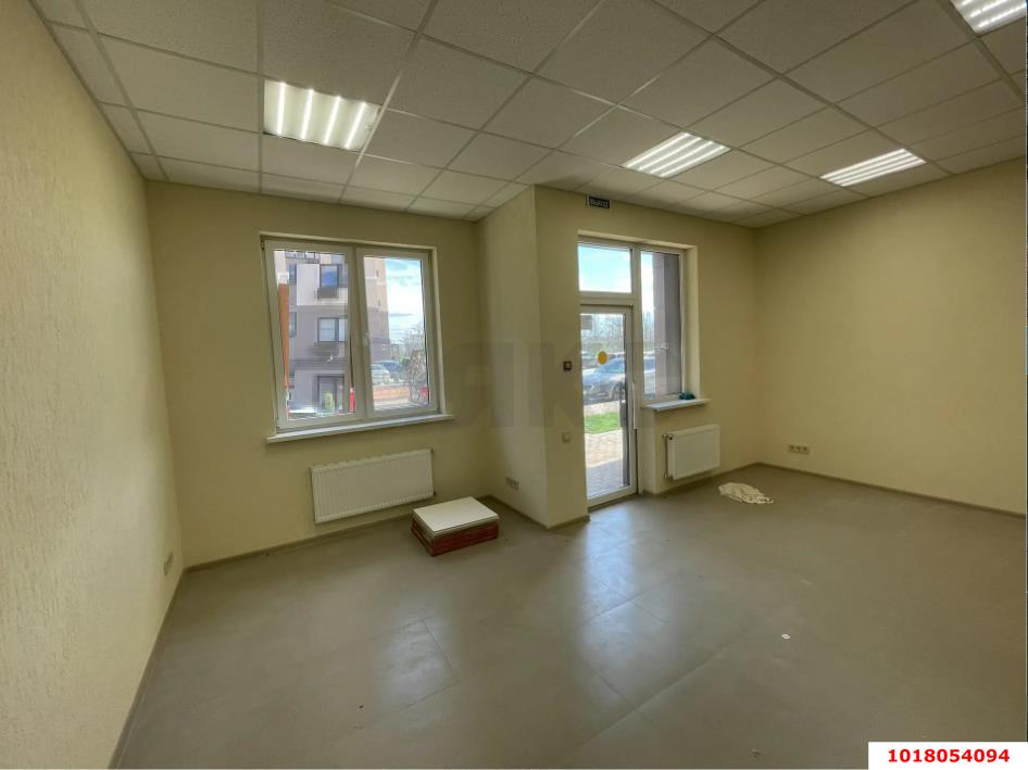 Фото №6: Торговое помещение 34&nbsp;м², 1/9&nbsp;эт. - Краснодар, Прикубанский внутригородской округ, мкр. жилой комплекс Новые Сезоны, ул. Скандинавская, 1к4