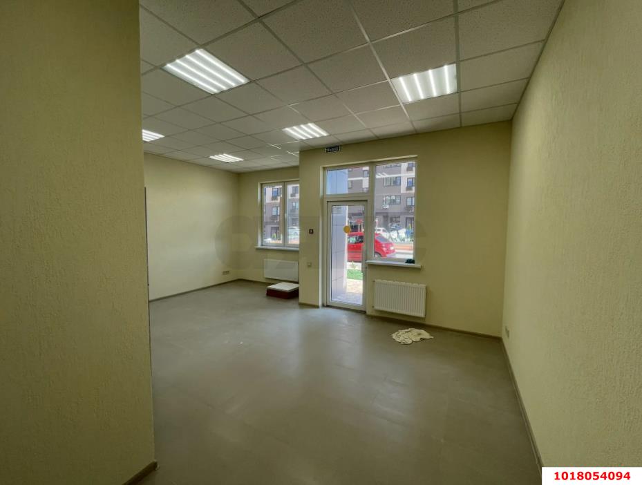 Фото №2: Торговое помещение 34&nbsp;м², 1/9&nbsp;эт. - Краснодар, Прикубанский внутригородской округ, мкр. жилой комплекс Новые Сезоны, ул. Скандинавская, 1к4
