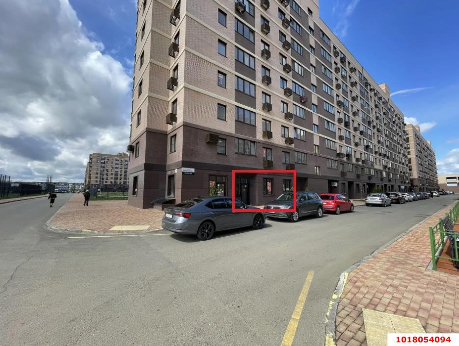 Фото №1: Торговое помещение 34&nbsp;м², 1/9&nbsp;эт. - Краснодар, Прикубанский внутригородской округ, мкр. жилой комплекс Новые Сезоны, ул. Скандинавская, 1к4