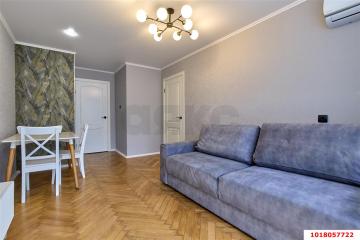 Фото №1: 3-комнатная квартира 50&nbsp;м², 3/5&nbsp;эт. - Краснодар, мкр. Славянский, ул. Темрюкская, 62