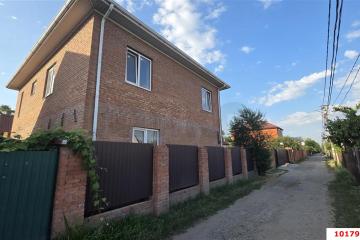 Фото №1: Дом 152 м² + 6.2 сот., 2 эт. - Энергетик, мкр. Прикубанский внутригородской округ, ул. Садовая, 59