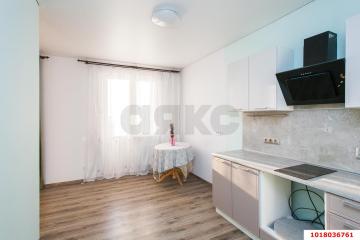 Фото №1: 1-комнатная квартира 40&nbsp;м², 5/20&nbsp;эт. - Краснодар, мкр. Горхутор, ул. Агрономическая, 2/5к1