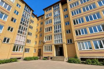 Фото №1: 1-комнатная квартира 36 м², 4/6 эт. - Российский, мкр. Прикубанский внутригородской округ, ул. Куликова Поля, 5
