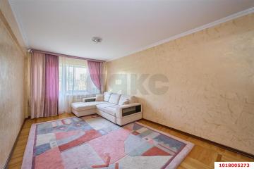 Фото №1: 3-комнатная квартира 59 м², 5/5 эт. - Краснодар, мкр. Фестивальный, ул. Гагарина, 79