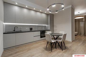 Фото №1: Апартаменты 61 м², 7/15 эт. - Краснодар, мкр. ЖК Девелопмент Плаза, ул. имени 40-летия Победы, 33Г