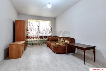 Фото №1: 1-комнатная квартира 34 м², 3/4 эт. - Краснодар, мкр. Новый, ул. Хлебосольная, 8