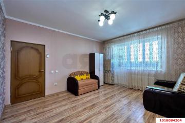 Фото №1: 1-комнатная квартира 45&nbsp;м², 14/18&nbsp;эт. - Краснодар, мкр. ЖК Бауинвест, ул. имени 40-летия Победы, 184к1