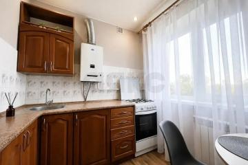 Фото №1: 2-комнатная квартира 40 м², 4/5 эт. - Краснодар, мкр. Славянский, ул. Темрюкская, 60