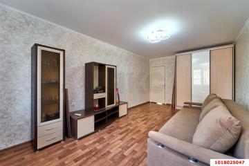 Фото №1: 2-комнатная квартира 65 м², 9/23 эт. - Краснодар, мкр. Восточно-Кругликовский, ул. Героев-Разведчиков, 21/2