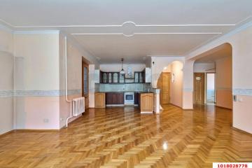 Фото №1: 3-комнатная квартира 121 м², 2/6 эт. - Краснодар, мкр. Табачная Фабрика, ул. Академика Пустовойта, 16