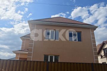 Фото №1: Дом 126&nbsp;м² + 3.53&nbsp;сот., 2&nbsp;эт. - Кореновск, мкр. 2-й квартал, пер. Гастелло, 22