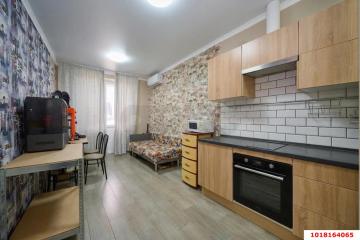 Фото №1: 1-комнатная квартира 37 м², 10/19 эт. - Краснодар, мкр. ЖК На Садовой, ул. Садовая, 159к2