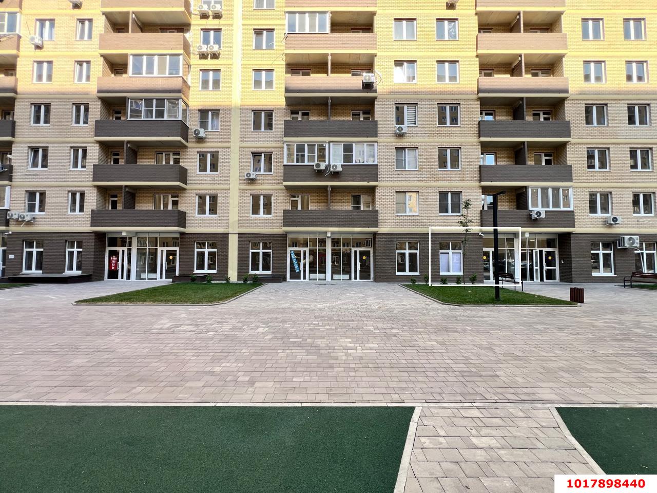 Фото №1: Торговое помещение 48&nbsp;м², 1/16&nbsp;эт. - Краснодар, Прикубанский внутригородской округ, мкр. жилой комплекс Дыхание, ул. Лётчика Позднякова, 2к27