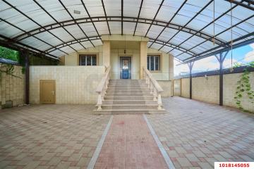 Фото №1: Отдельное здание 470&nbsp;м², 4/4&nbsp;эт. - Краснодар, мкр. Дубинка, ул. Черноморская, 47