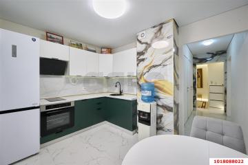 Фото №1: 2-комнатная квартира 59 м², 14/16 эт. - Краснодар, мкр. Восточно-Кругликовский, ул. Генерала Трошева, 37