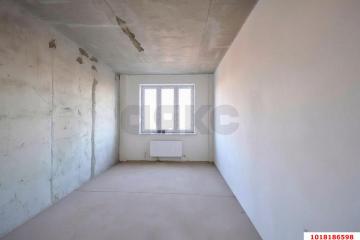 Фото №1: 1-комнатная квартира 45 м², 6/6 эт. - Краснодар, ж/м Пашковский, ул. Криничная, 128