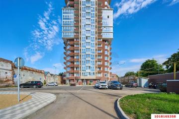 Фото №1: 3-комнатная квартира 94&nbsp;м², 21/24&nbsp;эт. - Краснодар, мкр. Центральный, ул. Митрофана Седина, 131