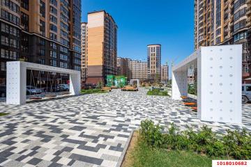 Фото №1: 1-комнатная квартира 37 м², 13/22 эт. - Краснодар, мкр. Достояние, ул. Григория Булгакова