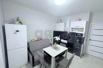 Фото №1: 1-комнатная квартира 41 м², 19/19 эт. - Краснодар, мкр. Гидростроителей, ул. Автолюбителей, 52/3