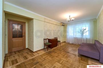 Фото №1: 3-комнатная квартира 59 м², 5/5 эт. - Краснодар, мкр. Гидростроителей, ул. имени Дмитрия Благоева, 2