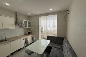 Фото №1: 2-комнатная квартира 40&nbsp;м², 20/24&nbsp;эт. - Краснодар, мкр. жилой комплекс Свобода, ул. Домбайская, 55к8