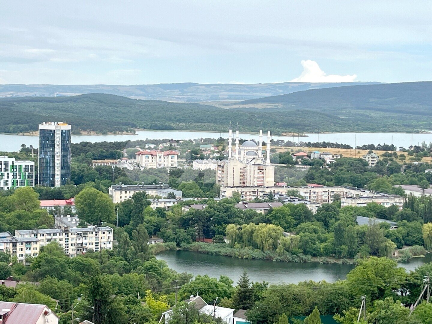 Фото №2: 2-комнатная квартира 49&nbsp;м², 2/3&nbsp;эт. - Симферополь, р. Киевский, ул. Нестерова, 58