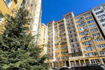 Фото №1: 3-комнатная квартира 172&nbsp;м², 6/10&nbsp;эт. - Симферополь, мкр. Пневматика, ул. Балаклавская, 41