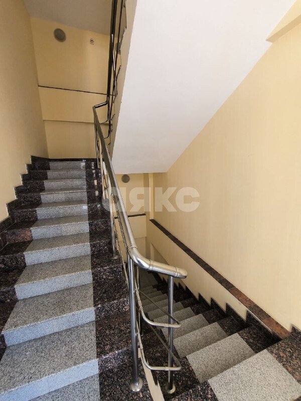 Фото №13: 3-комнатная квартира 172&nbsp;м², 6/10&nbsp;эт. - Симферополь, Центральный, мкр. Пневматика, ул. Балаклавская, 41