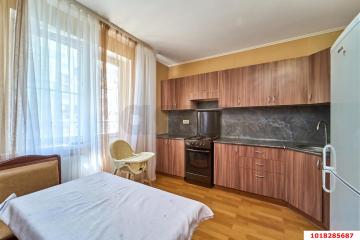 Фото №1: 2-комнатная квартира 67&nbsp;м², 10/16&nbsp;эт. - Краснодар, мкр. жилой комплекс Мой Город, ул. Западный Обход, 39/1к3