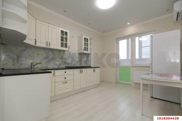 Фото №1: 1-комнатная квартира 47 м², 12/20 эт. - Краснодар, мкр. Центральный, ул. Октябрьская, 181/2к1