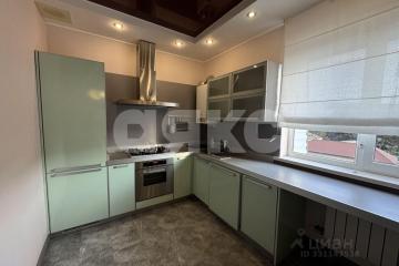 Фото №1: 1-комнатная квартира 50 м², 4/4 эт. - Геленджик, мкр. Южный, ул. Маяковского, 5А